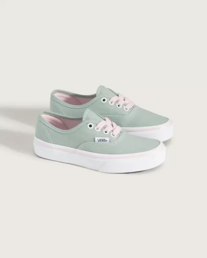Authentischer Schuh für kleine Kinder Authentischer Schuh für kleine Kinder