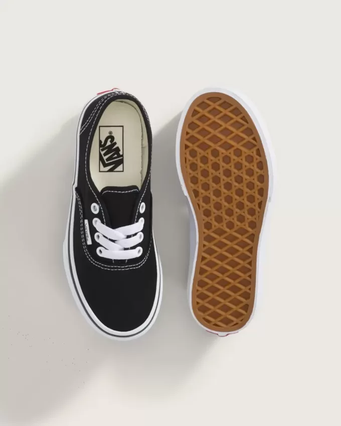 Authentischer Schuh für kleine Kinder Authentischer Schuh für kleine Kinder