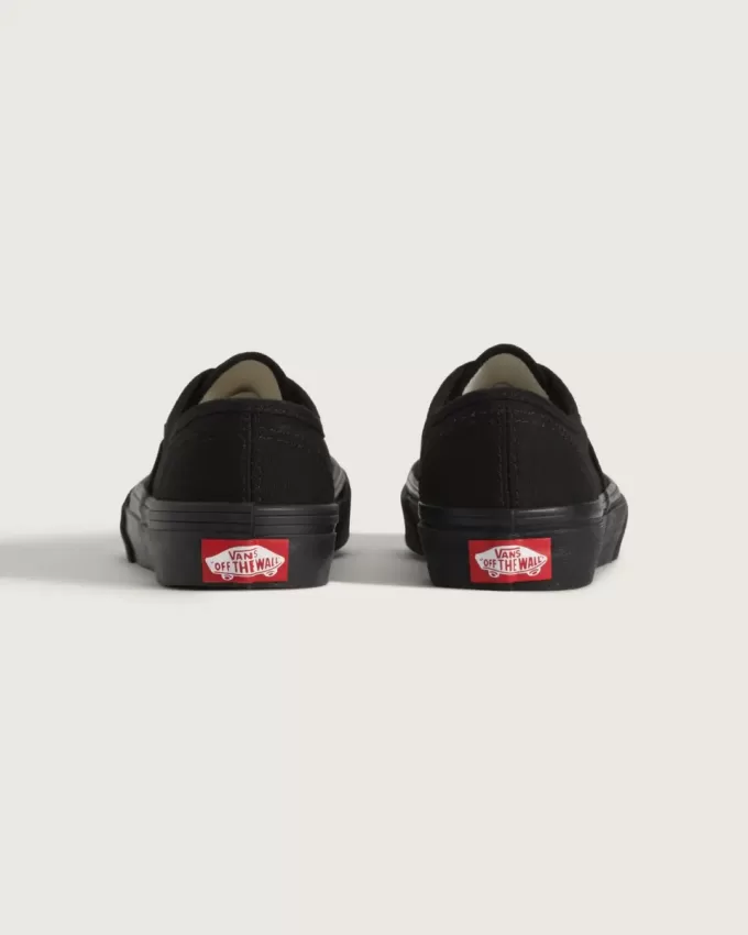 Authentischer Schuh für kleine Kinder Authentischer Schuh für kleine Kinder