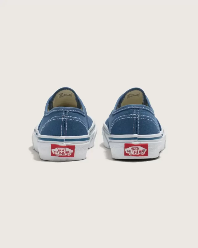 Authentischer Schuh für kleine Kinder Authentischer Schuh für kleine Kinder