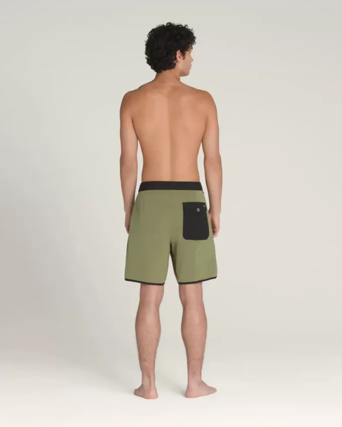 Everride 18“ Boardshorts mit Wellenkante Everride 18“ Boardshorts mit Wellenkante