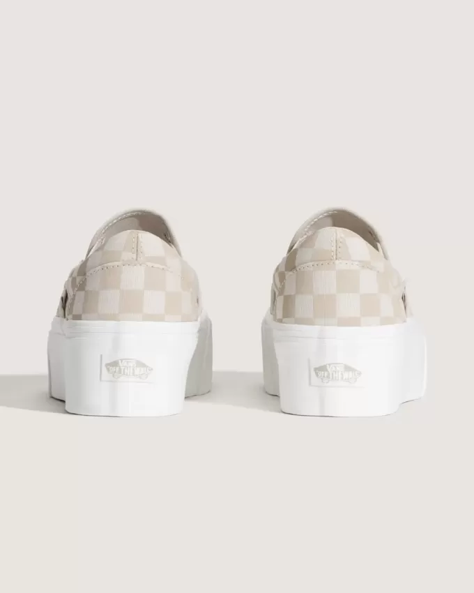 Klassischer Slip-On-Plateauschuh mit Schachbrettmuster