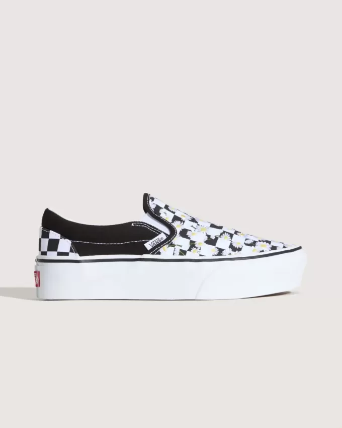 Klassischer Slip-On-Plateauschuh mit Schachbrettmuster Klassischer Slip-On-Plateauschuh mit Schachbrettmuster