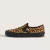 Klassischer Slip-On-Schuh Klassischer Slip-On-Schuh