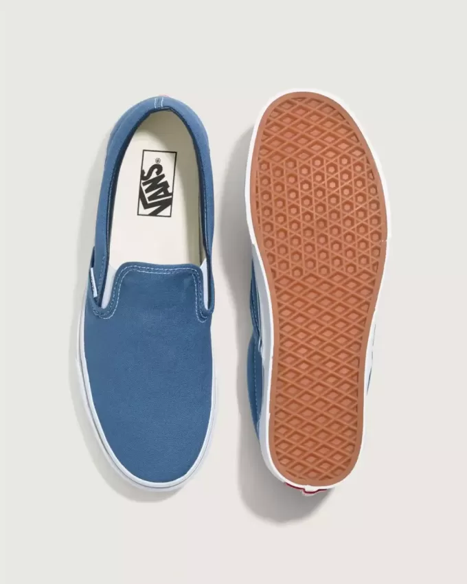 Klassischer Slip-On-Schuh Klassischer Slip-On-Schuh