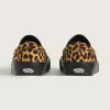 Klassischer Slip-On-Schuh Klassischer Slip-On-Schuh