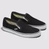 Klassischer Slip-On-Schuh mit breiter Sohle Klassischer Slip-On-Schuh mit breiter Sohle