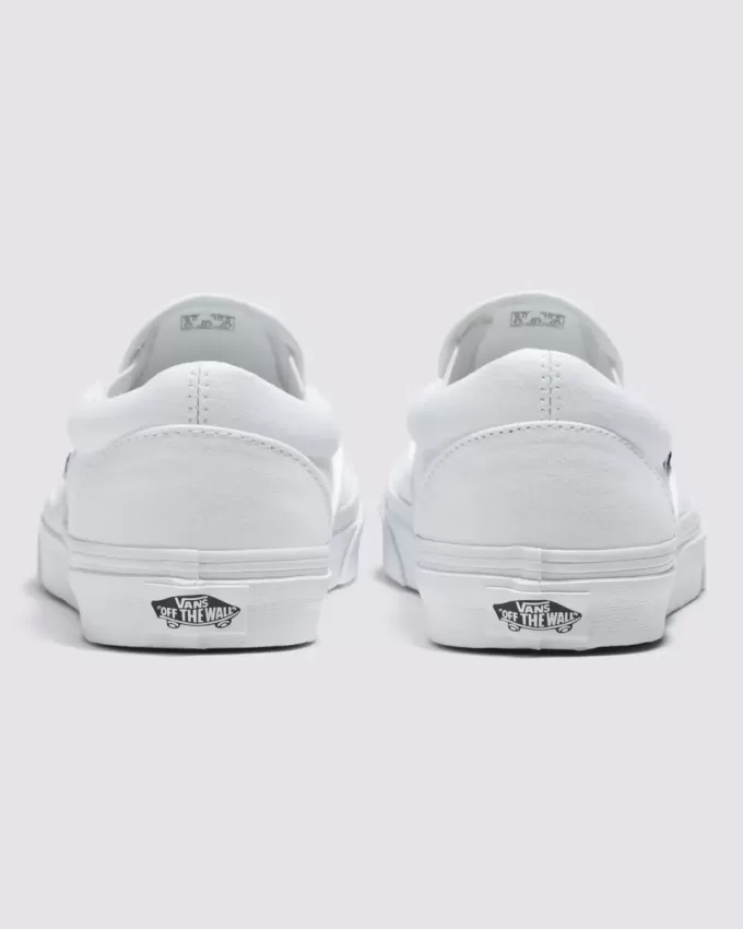 Klassischer Slip-On-Schuh mit breiter Sohle Klassischer Slip-On-Schuh mit breiter Sohle