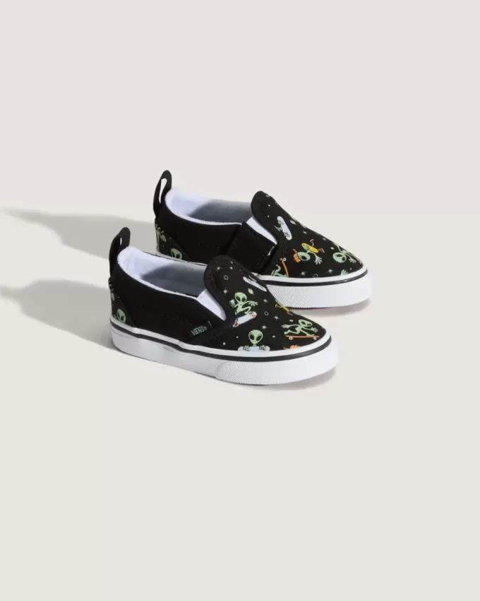 Klassischer Slip-On-V-Schuh für Kleinkinder Klassischer Slip-On-V-Schuh für Kleinkinder
