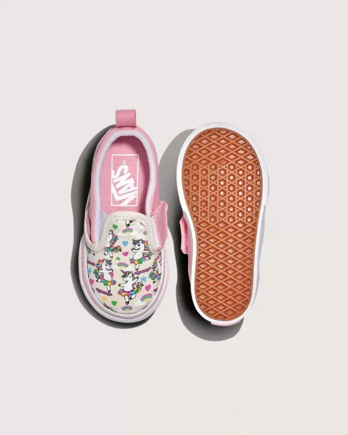 Klassischer Slip-On-V-Schuh für Kleinkinder Klassischer Slip-On-V-Schuh für Kleinkinder