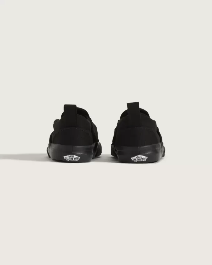 Klassischer Slip-On-V-Schuh für Kleinkinder