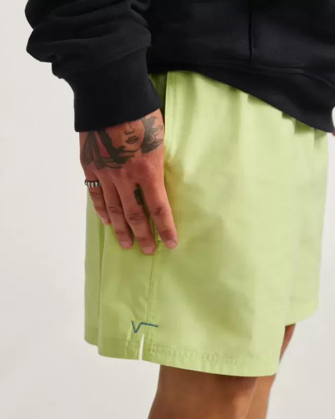 Primary Solid Elastic 17“ Boardshorts Primary Solid Elastic 17“ Boardshorts
