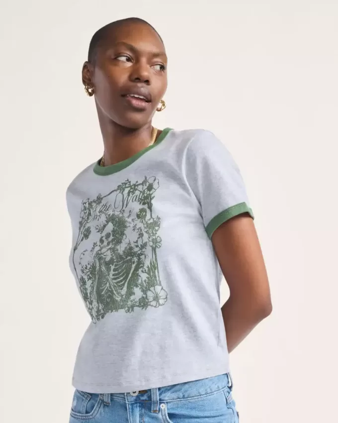 Ringer-T-Shirt mit Aufdruck „Have To Dream“