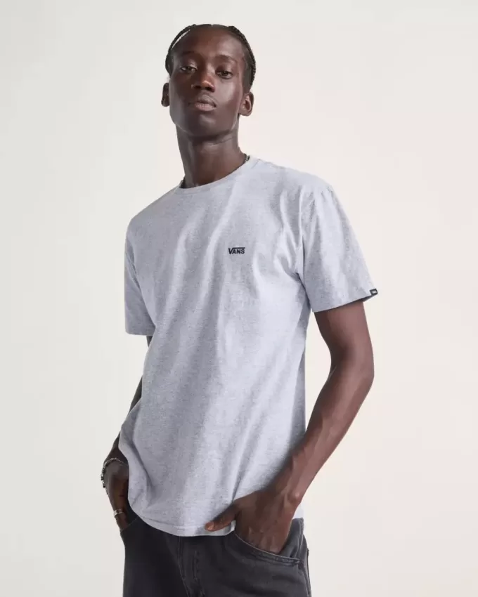 T-Shirt mit Logo auf der linken Brust T-Shirt mit Logo auf der linken Brust