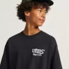 T-Shirt Style 001 T-Shirt Style 001