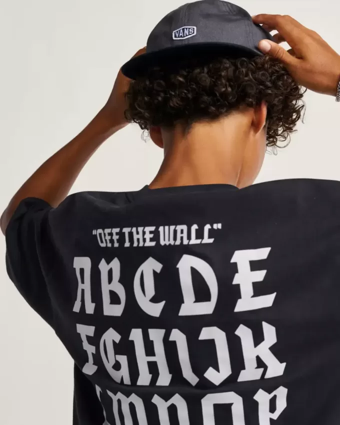 T-Shirt Style 001 T-Shirt Style 001