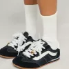 Vans – Perlen- und Spitzen-Schuhanhänger-Set Vans – Perlen- und Spitzen-Schuhanhänger-Set